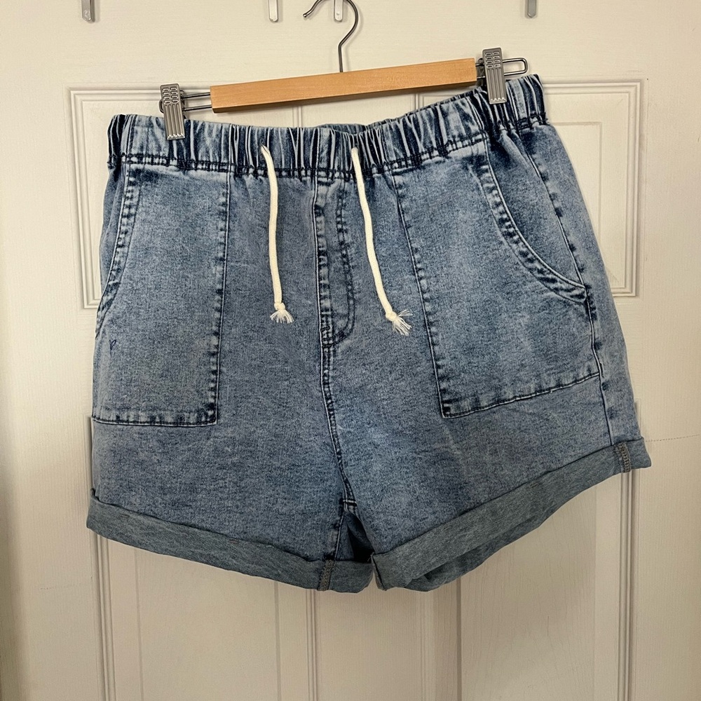 Amazon Light Blue Denim Drawstring Women’s Shorts
